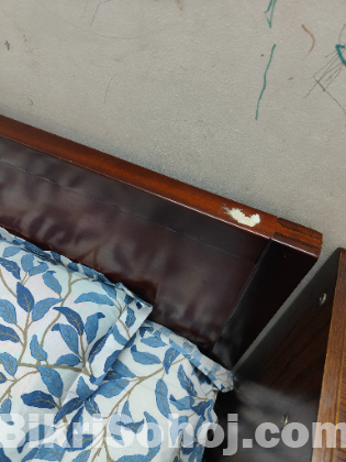 Otobi Queen size bed